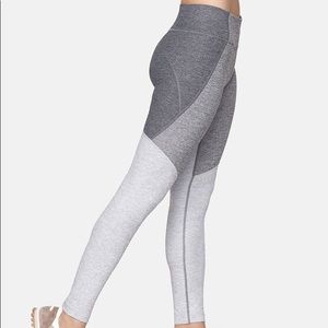 Outdoor voices leggings